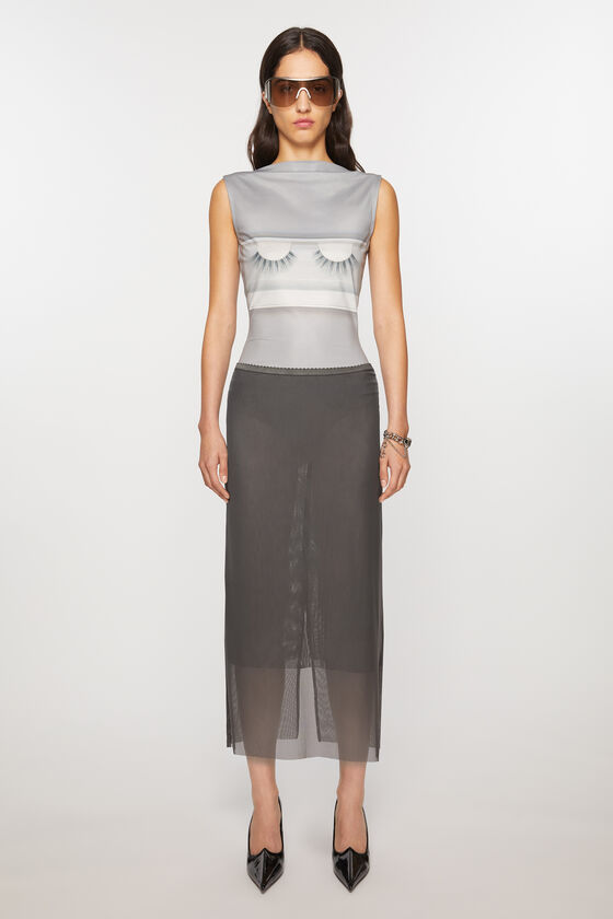 Acne Studios Mesh-Rock Laufsteg-Show