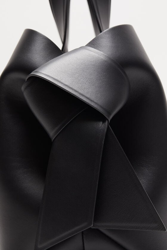 Acne Studios Musubi Midi-Tasche