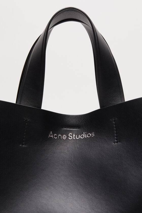 Acne Studios Musubi Midi-Tasche