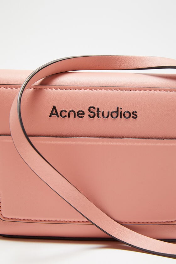 Acne Studios Musubi Mini-Umhängetasche