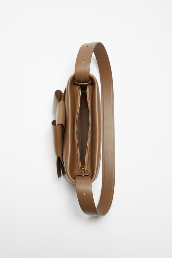 Acne Studios Musubi Schultertasche