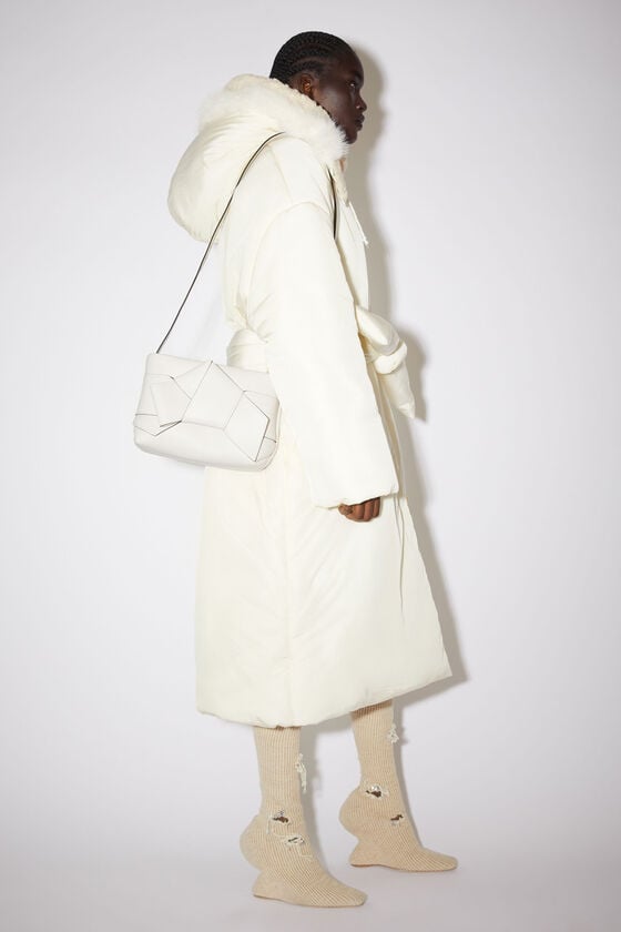 Acne Studios Musubi Schultertasche