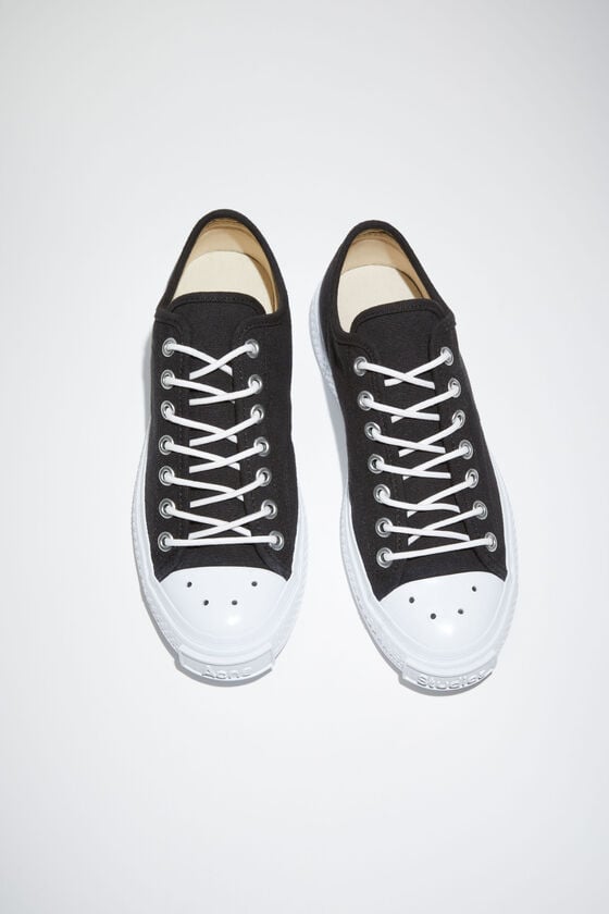 Acne Studios Niedrige Sneakers
