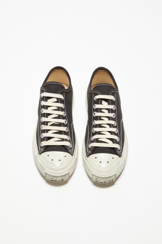 Acne Studios Niedrige Sneakers