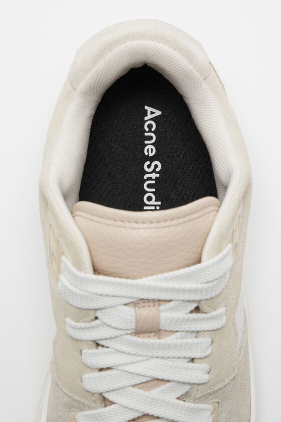 Acne Studios Niedrige Sneakers