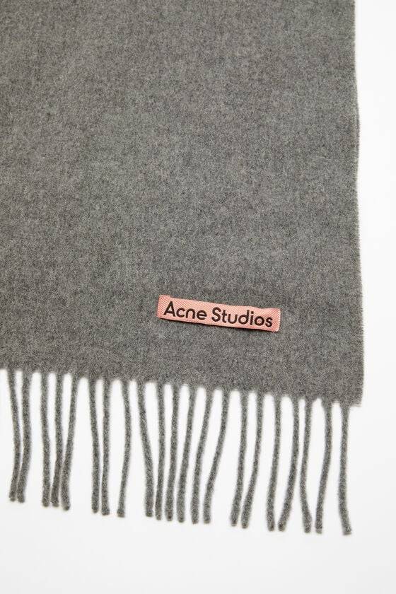 Acne Studios Oversized-Wollschal Mit Fransen