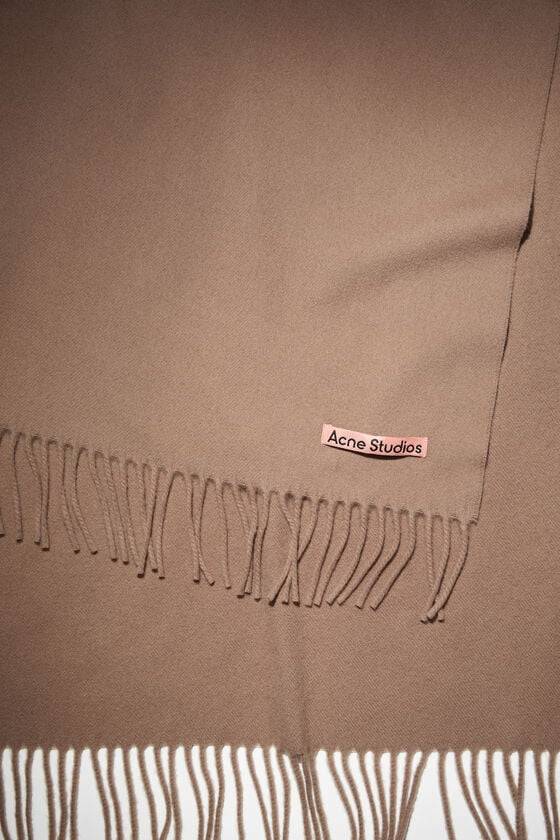 Acne Studios Oversized-Wollschal Mit Fransen