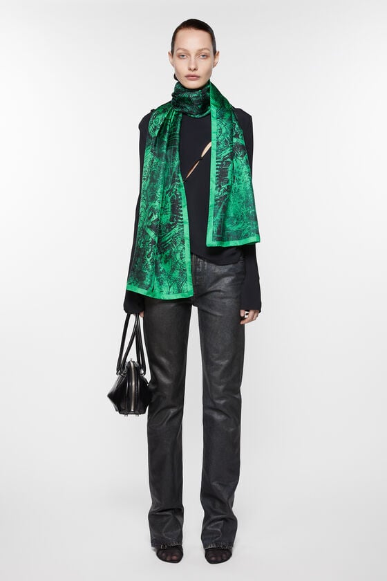 Acne Studios Printed Silk Scarf Laufsteg-Show