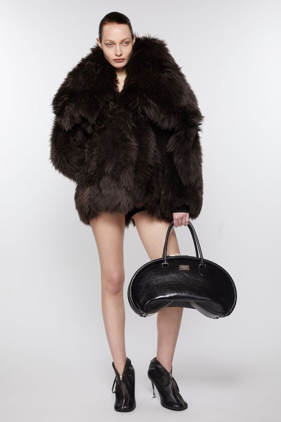 Acne Studios Shearling Pelzmantel Laufsteg-Show