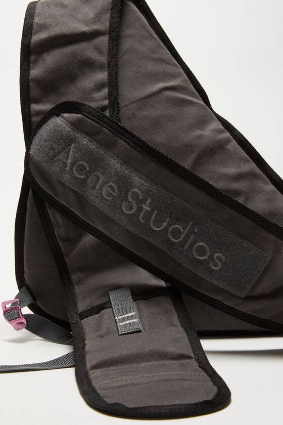 Acne Studios Sling-Rucksack