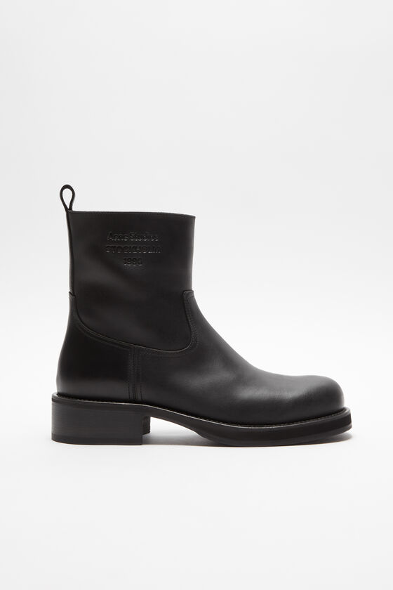 Acne Studios Stiefel aus gewachstem Leder