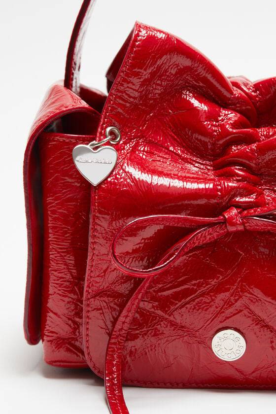 Acne Studios Tasche Mit Mehreren Taschen Demnächst