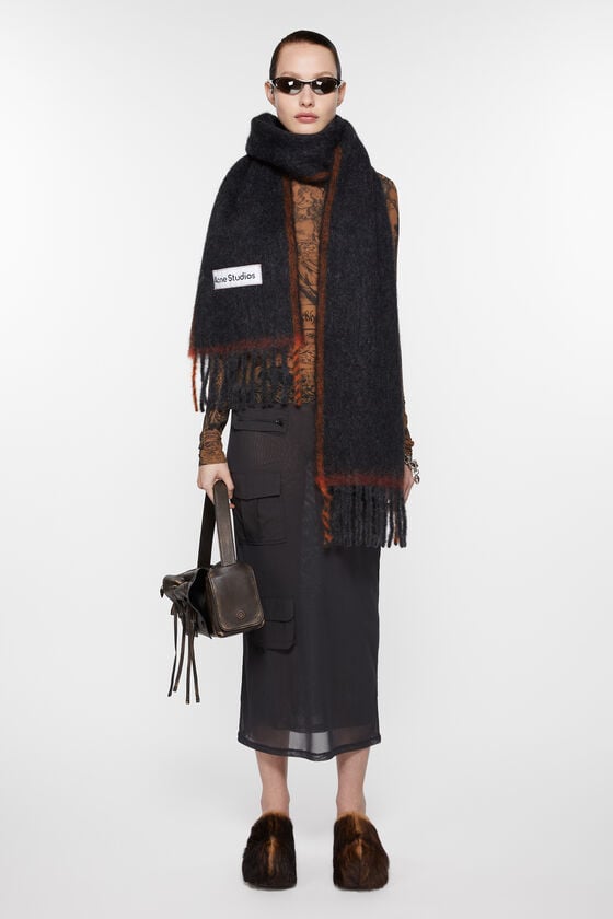 Acne Studios Woll-Mohair-Schal – Schmal