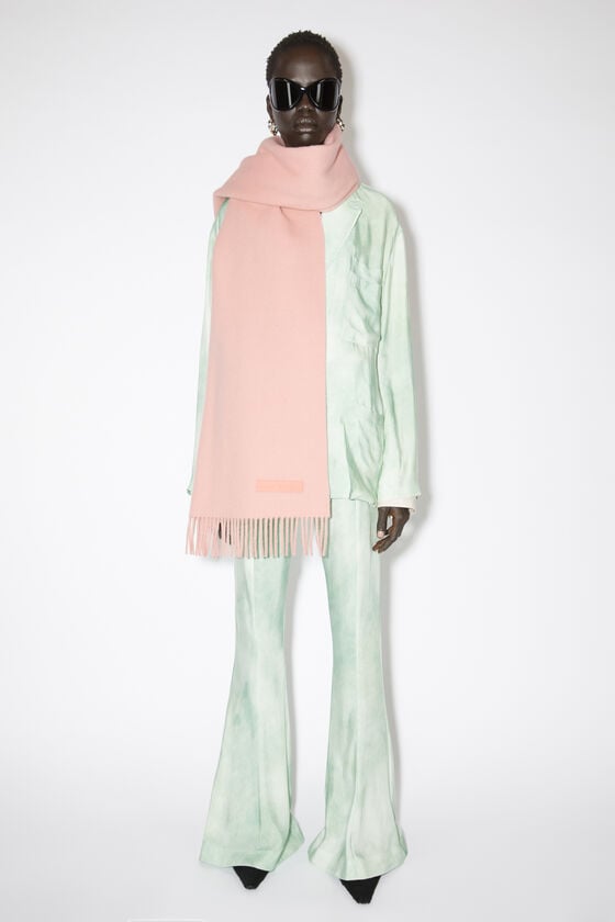 Acne Studios Wollschal Mit Label In Rosa