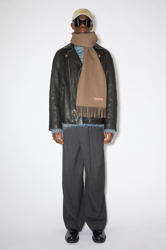 Acne Studios Wollschal Mit Label In Rosa – Schmal