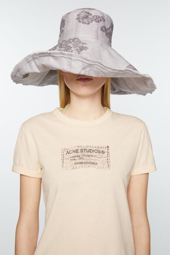 Acne Studios Bedrucktes T-Shirt – Körperbetonte Passform