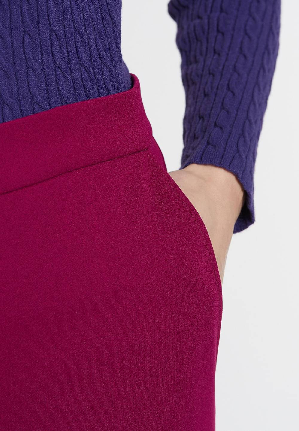 Ana Alcazar 7/8 Hose Ekany