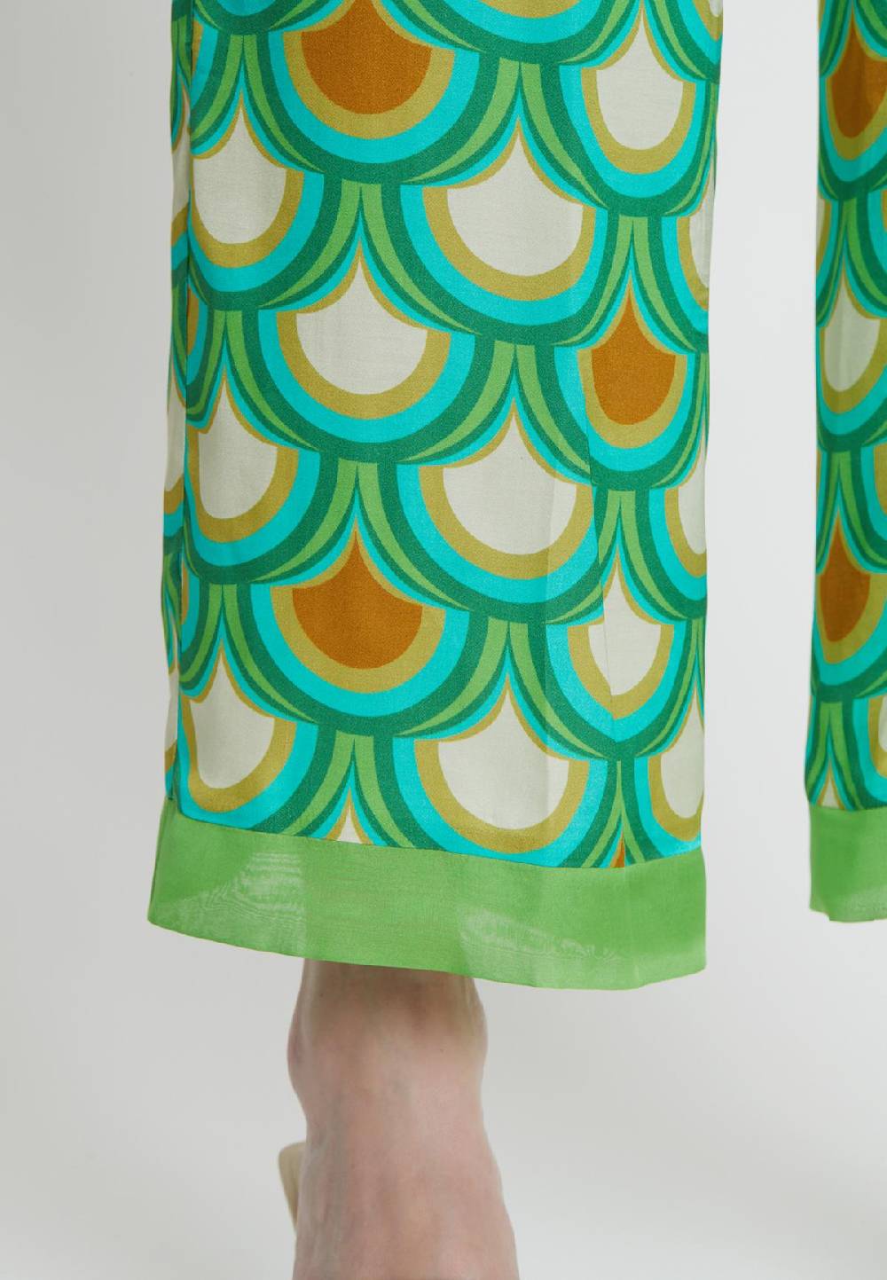 Ana Alcazar 7/8-Hose Kebly