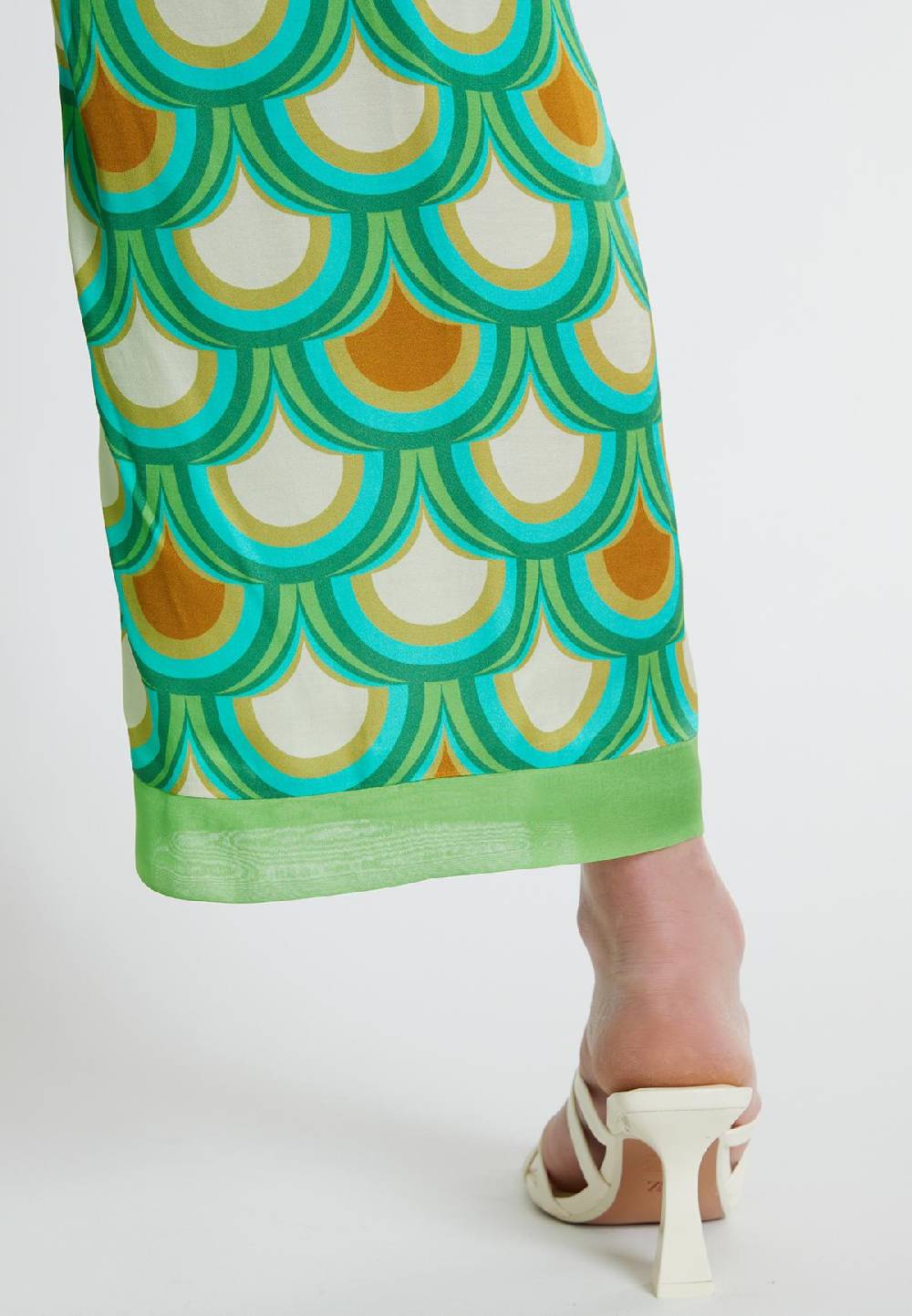 Ana Alcazar 7/8-Hose Kebly