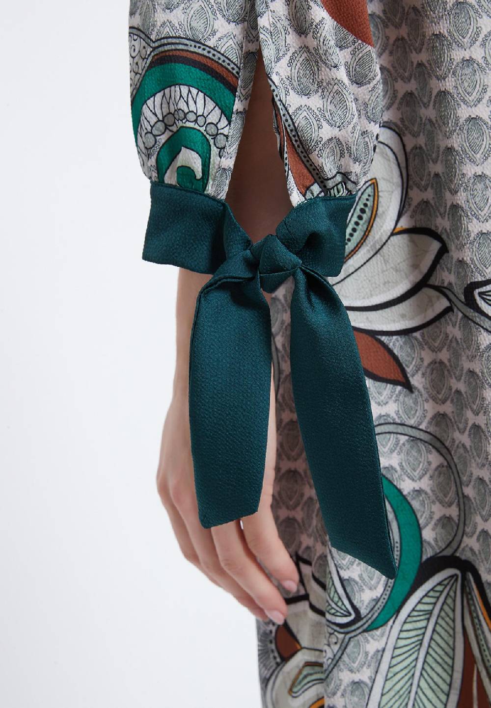 Ana Alcazar Ausschnitt Kleid Zesmy