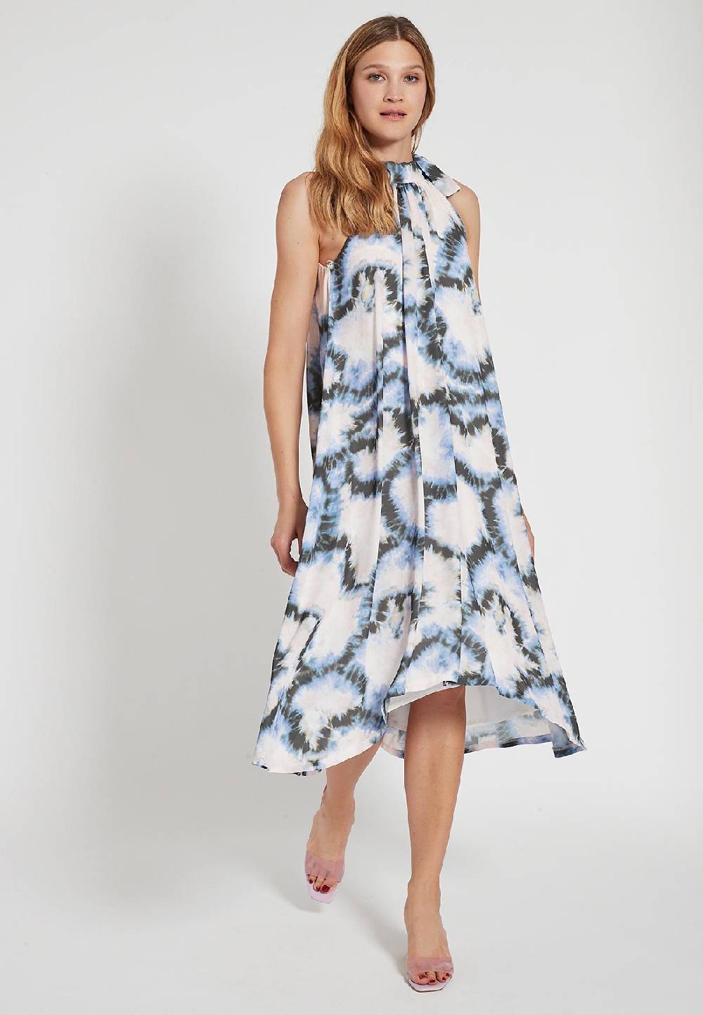 Ana Alcazar Batikkleid Feholi