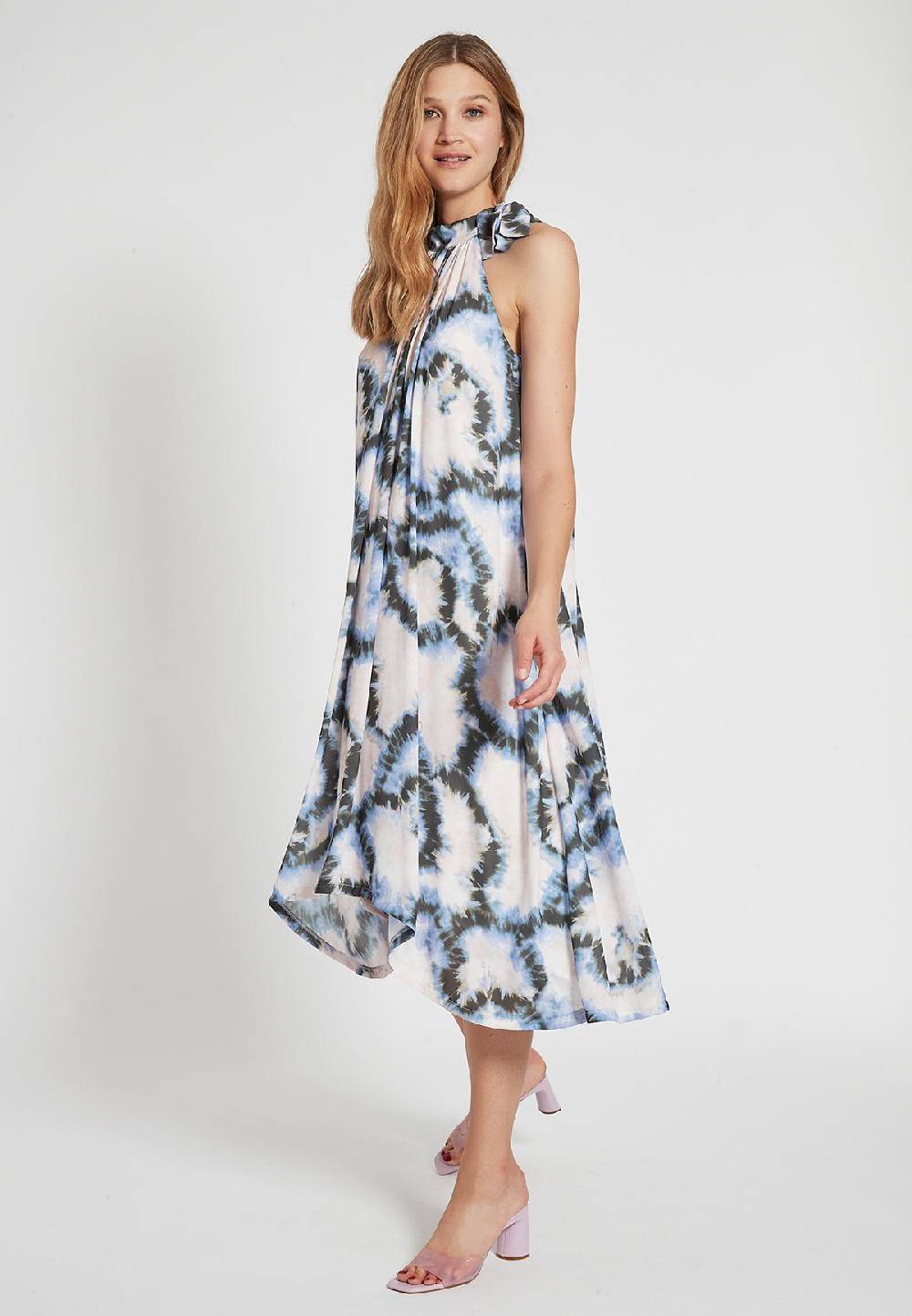 Ana Alcazar Batikkleid Feholi