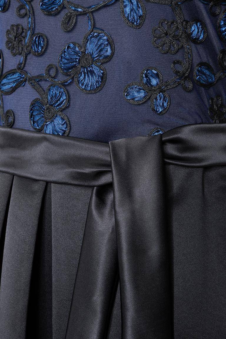 Ana Alcazar Black Label Luxus Abendkleid Juvendira