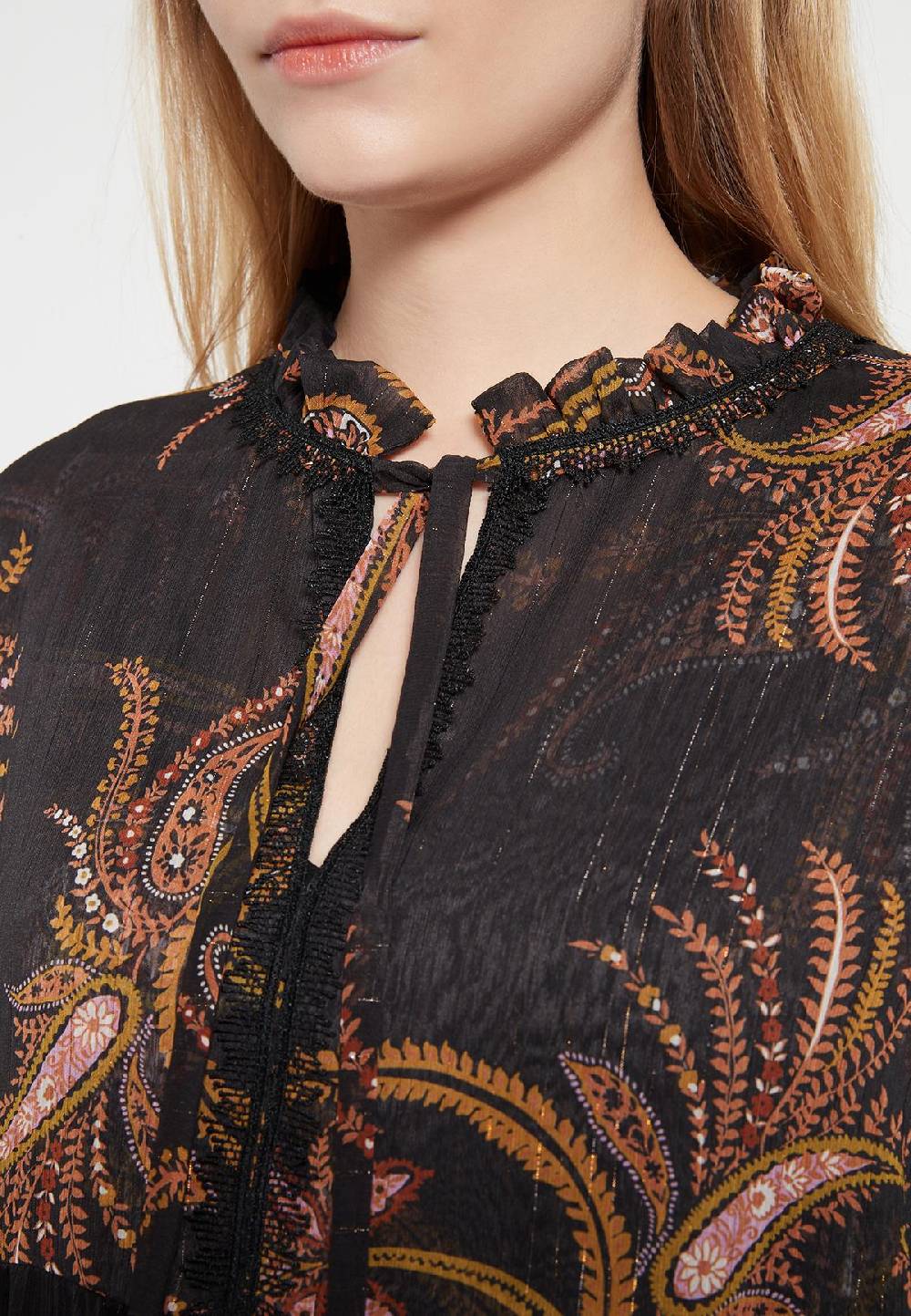 Ana Alcazar Bohokleid Baika