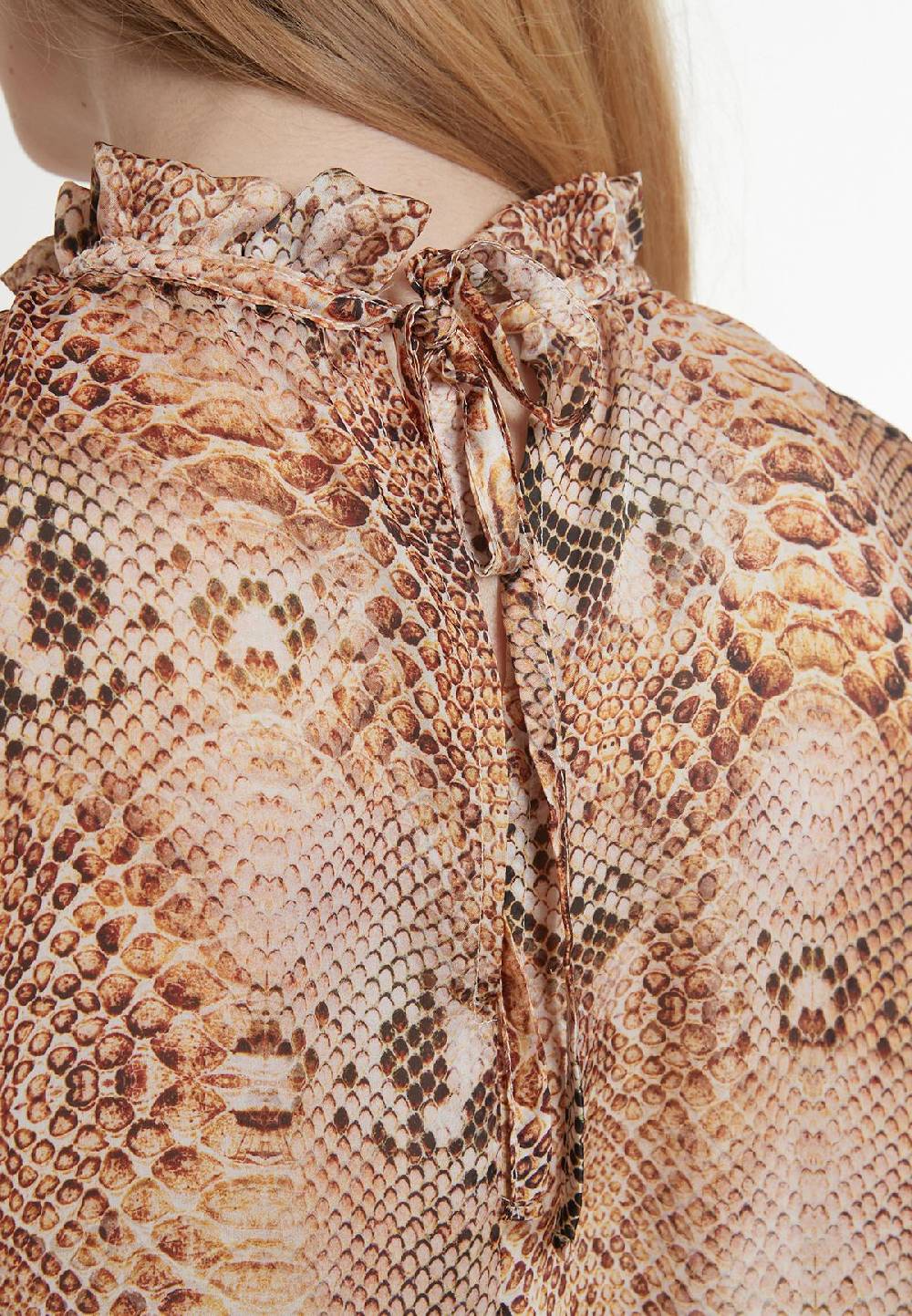 Ana Alcazar Chiffontop Pakosa