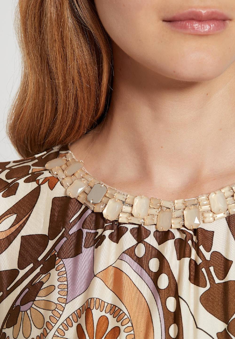 Ana Alcazar Dekokleid Fisky