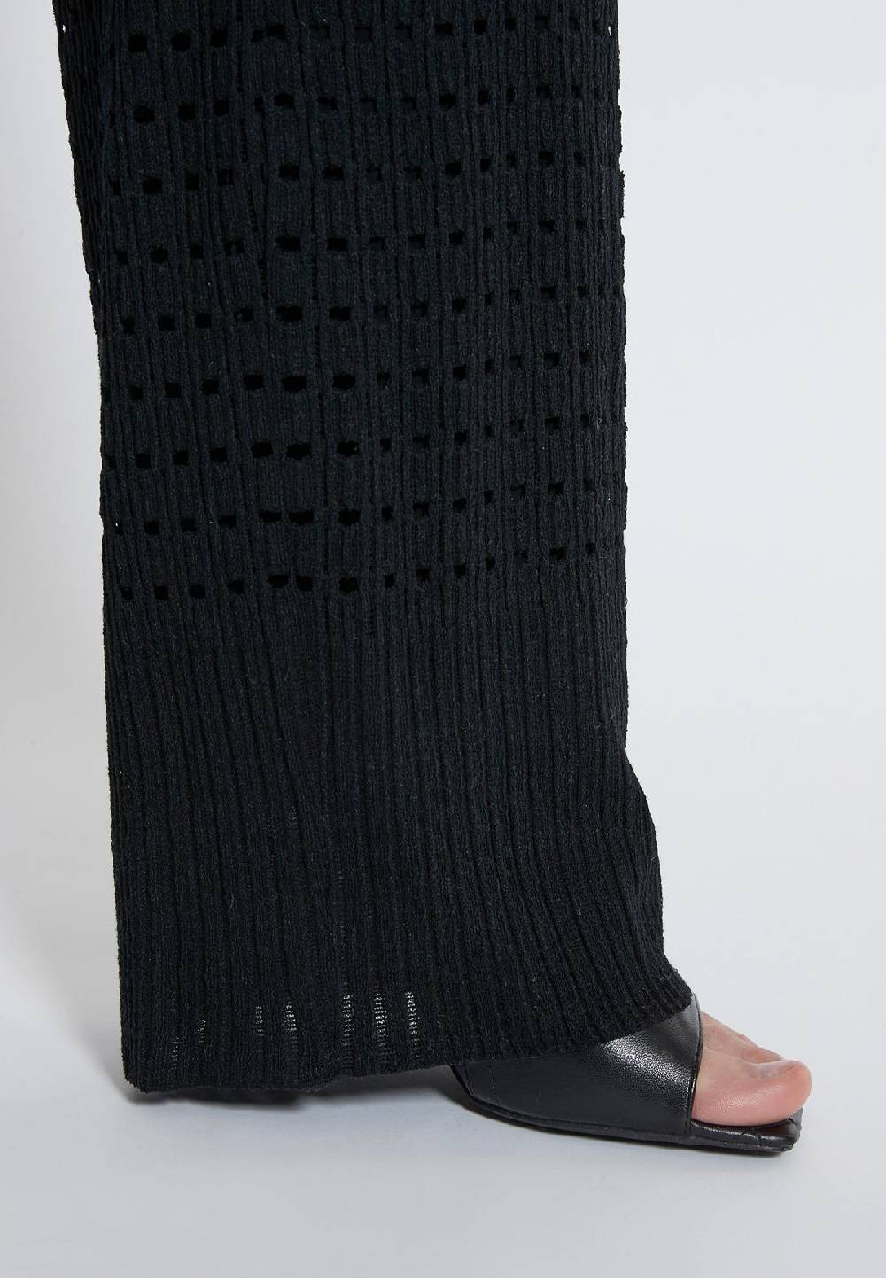 Ana Alcazar Häkelhose Habbli