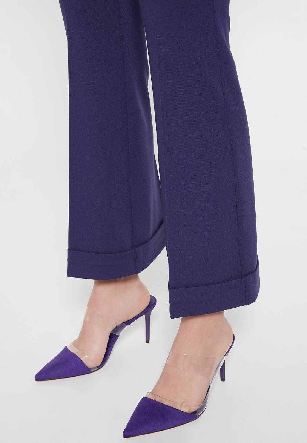 Ana Alcazar Hose Bedah