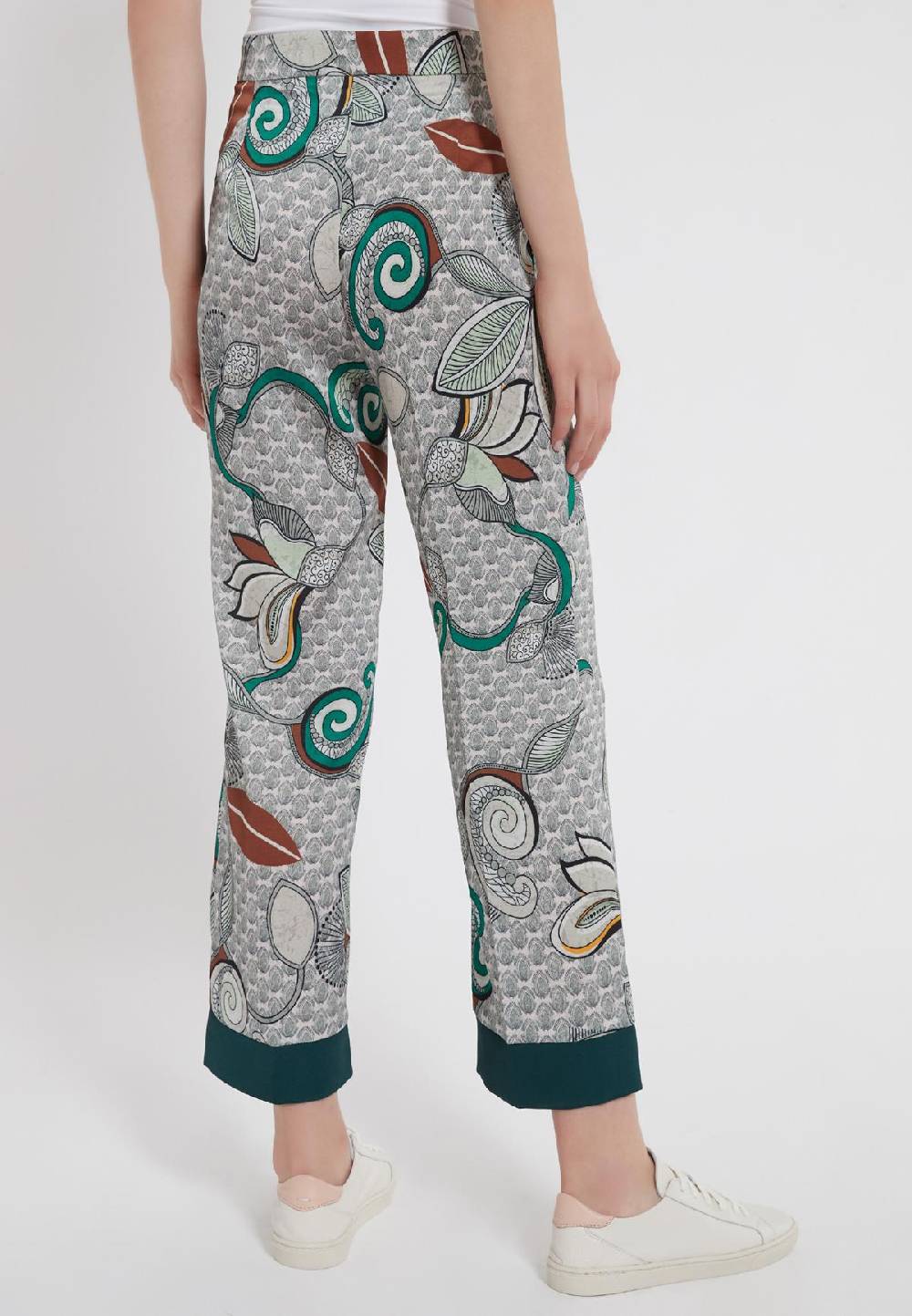 Ana Alcazar Hose Zeslu