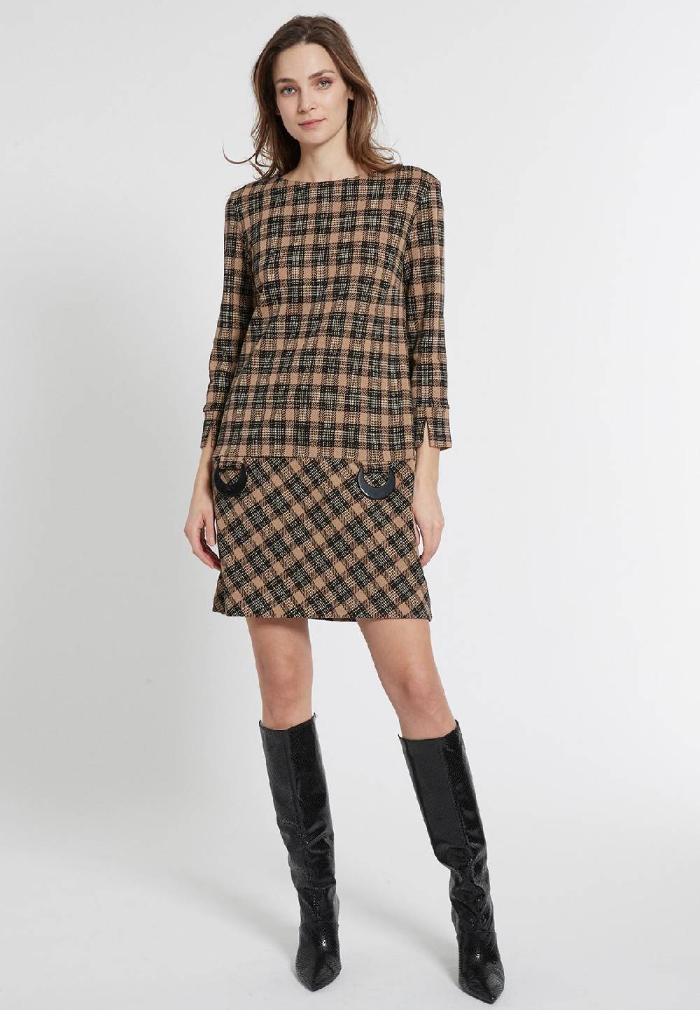 Ana Alcazar Karokleid Emmy