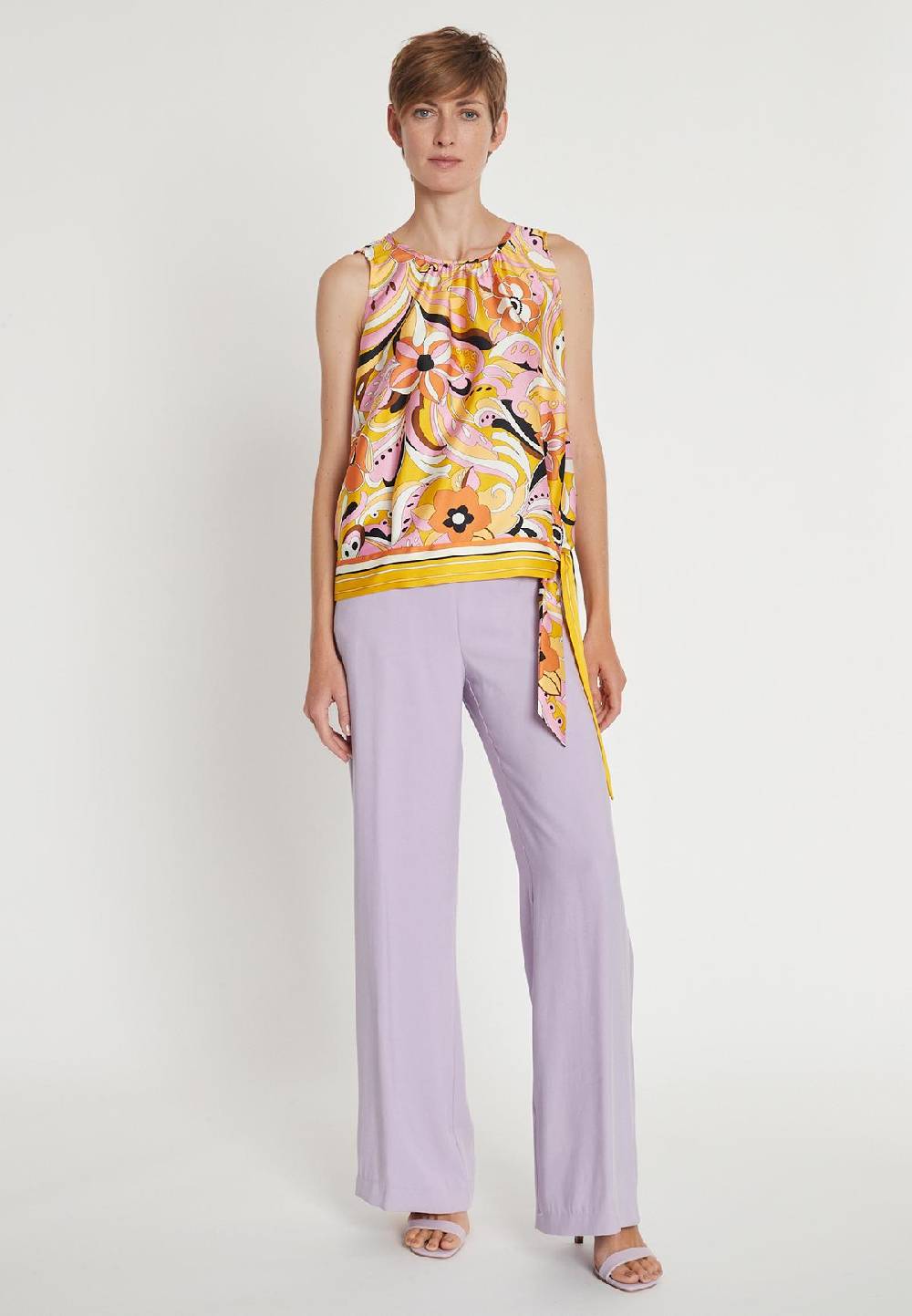 Ana Alcazar Knotentop Liasa