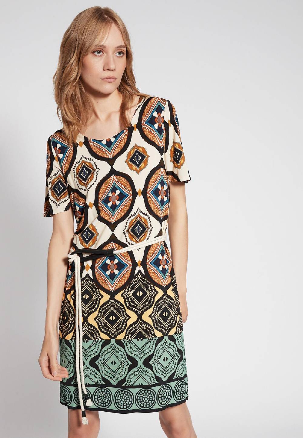 Ana Alcazar Kurzarmkleid Fesane