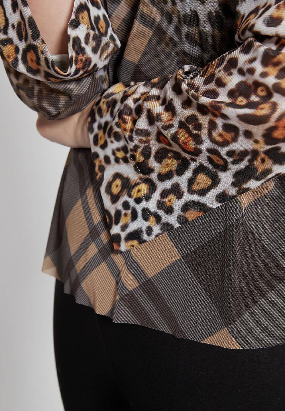 Ana Alcazar Langarmtop Hilmi