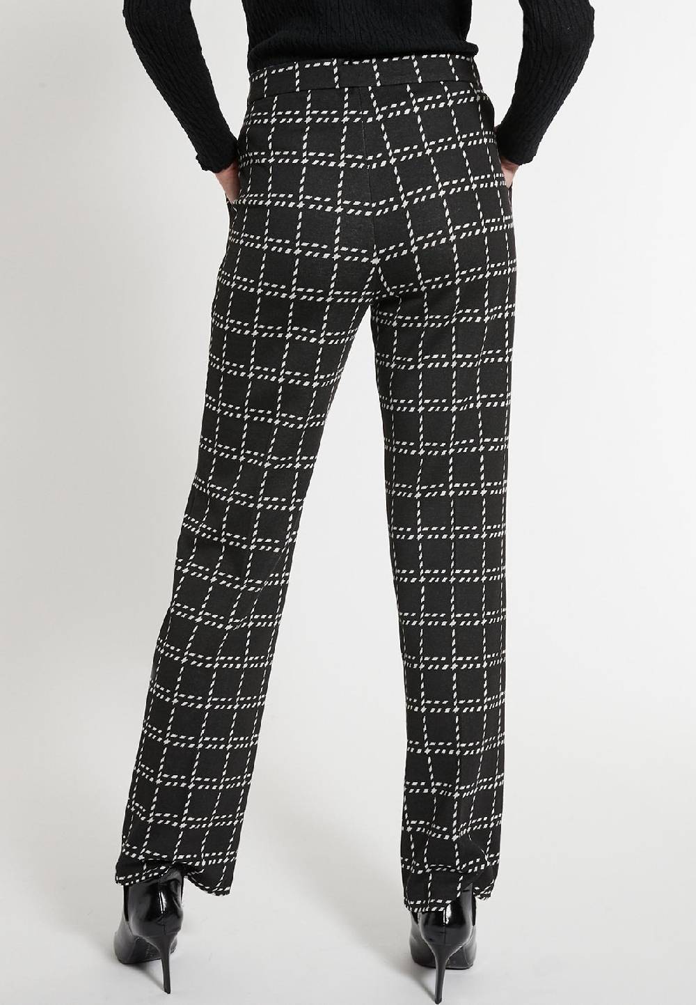 Ana Alcazar Lange Hose Eosea