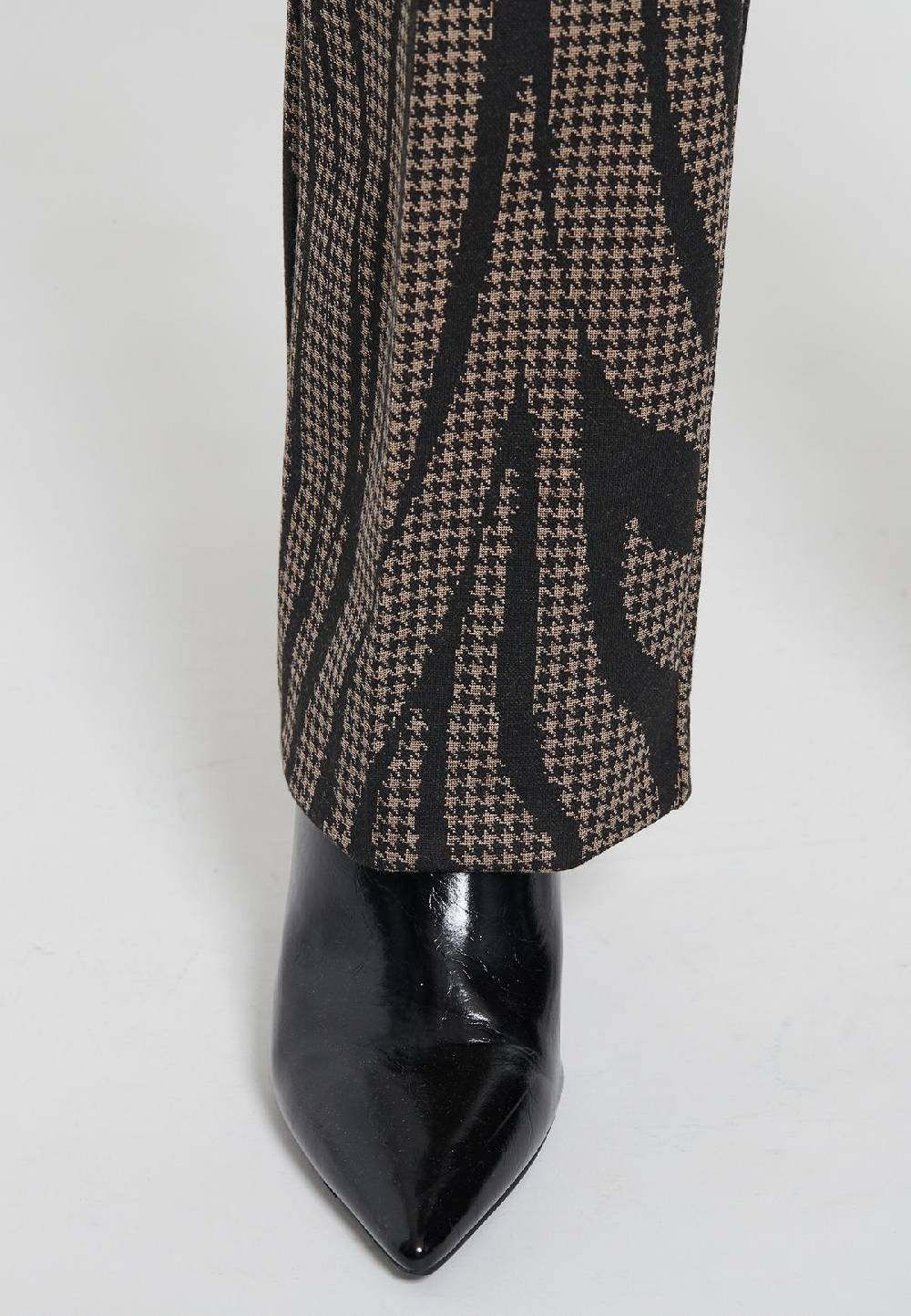 Ana Alcazar Lange Hose Ezosy