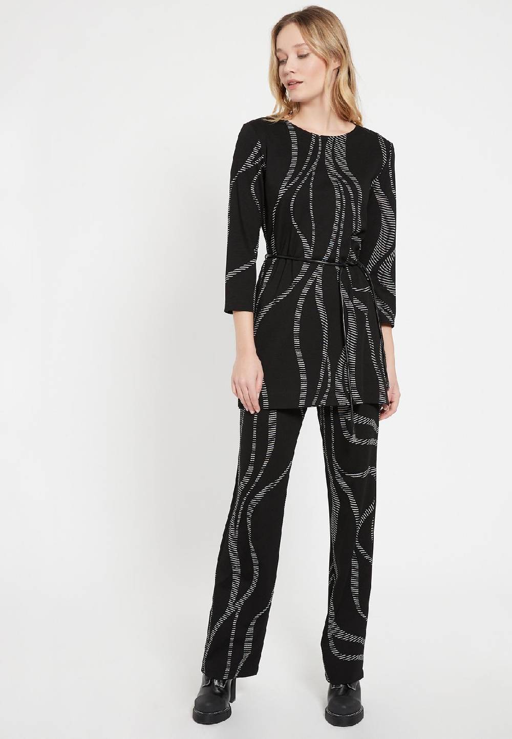 Ana Alcazar Longtop Beos