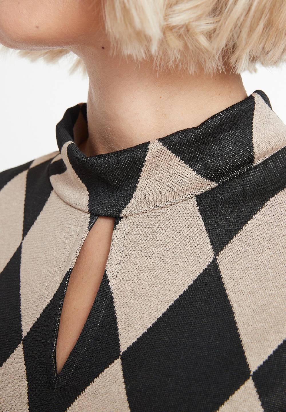 Ana Alcazar Longtop Mios