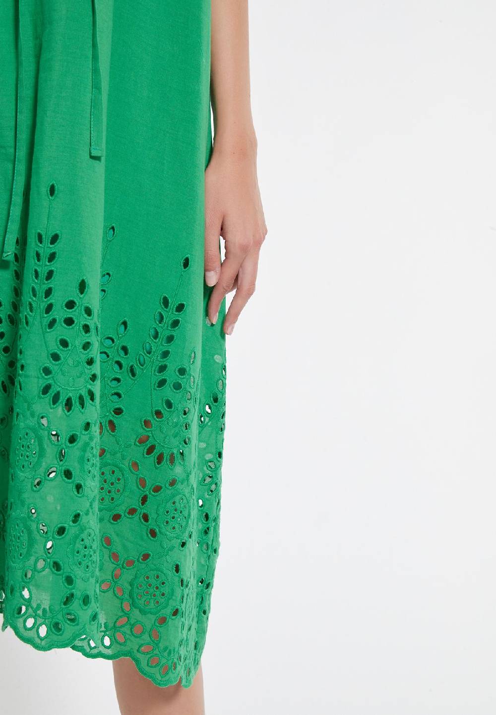 Ana Alcazar Midikleid Cama