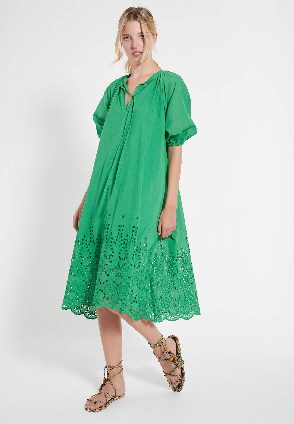 Ana Alcazar Midikleid Cama