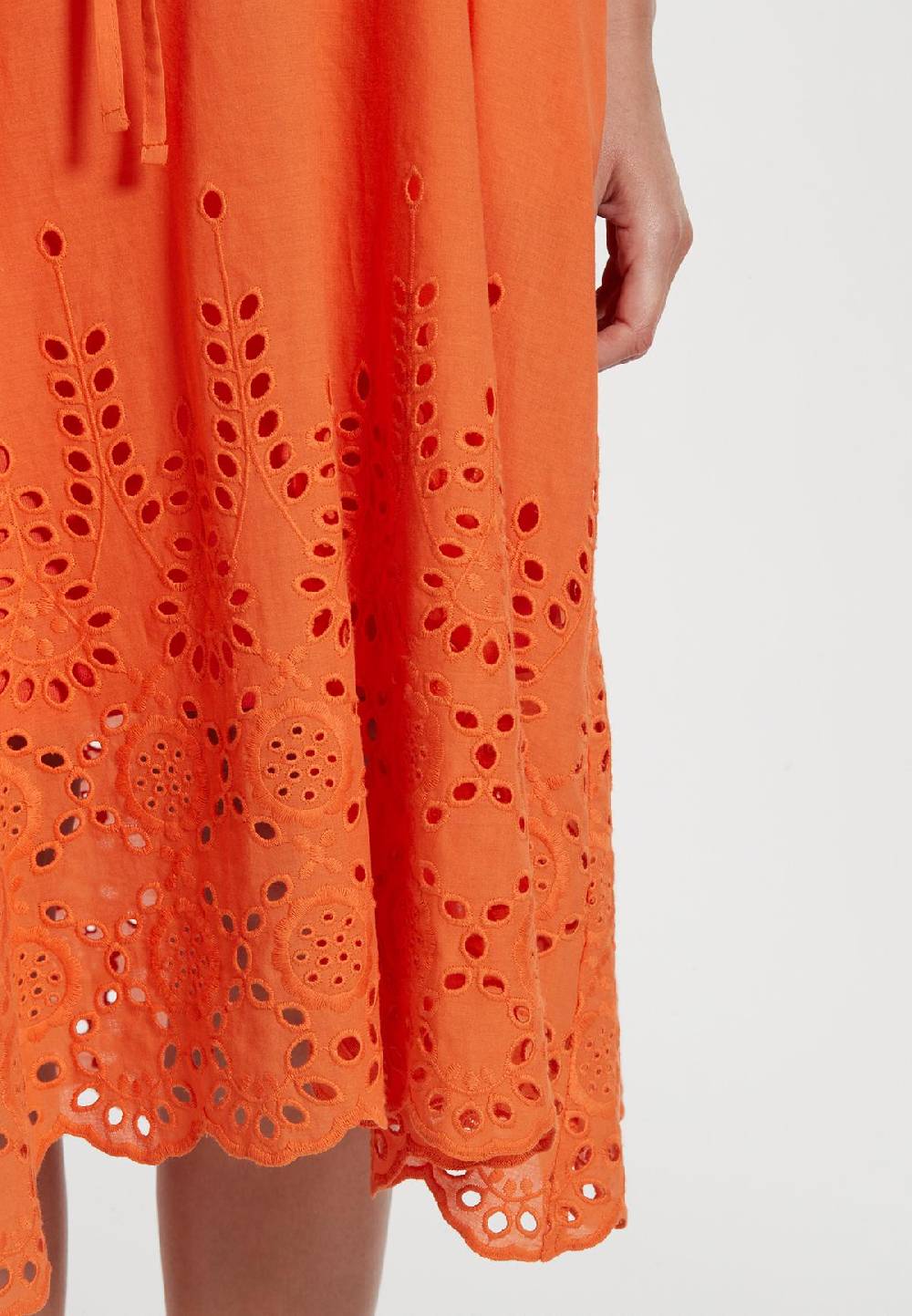 Ana Alcazar Midikleid Camea