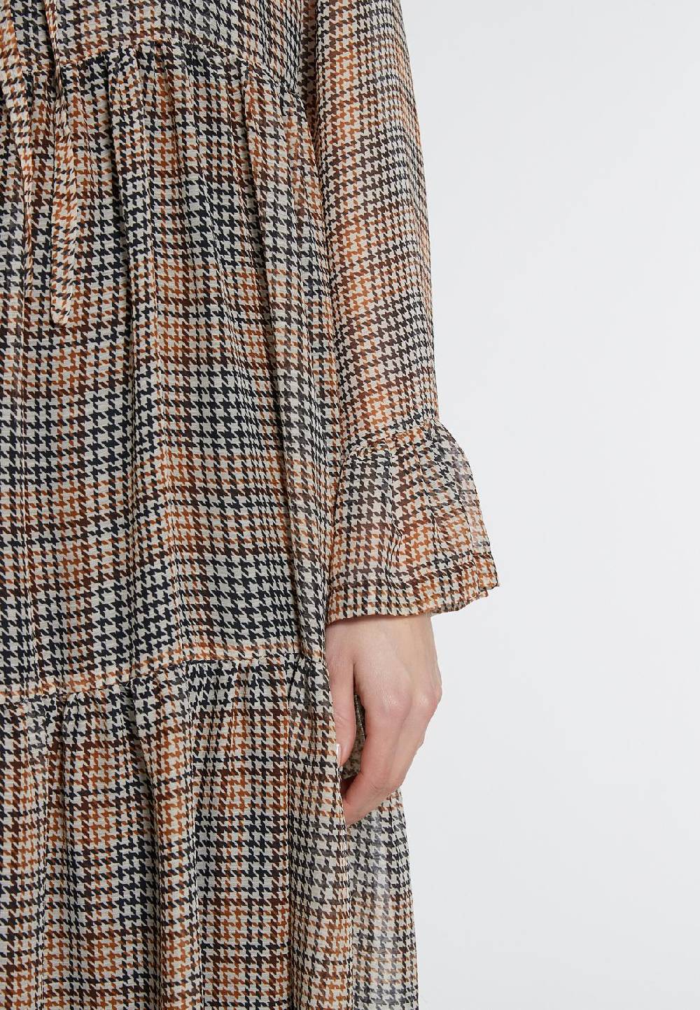 Ana Alcazar Midikleid Effme