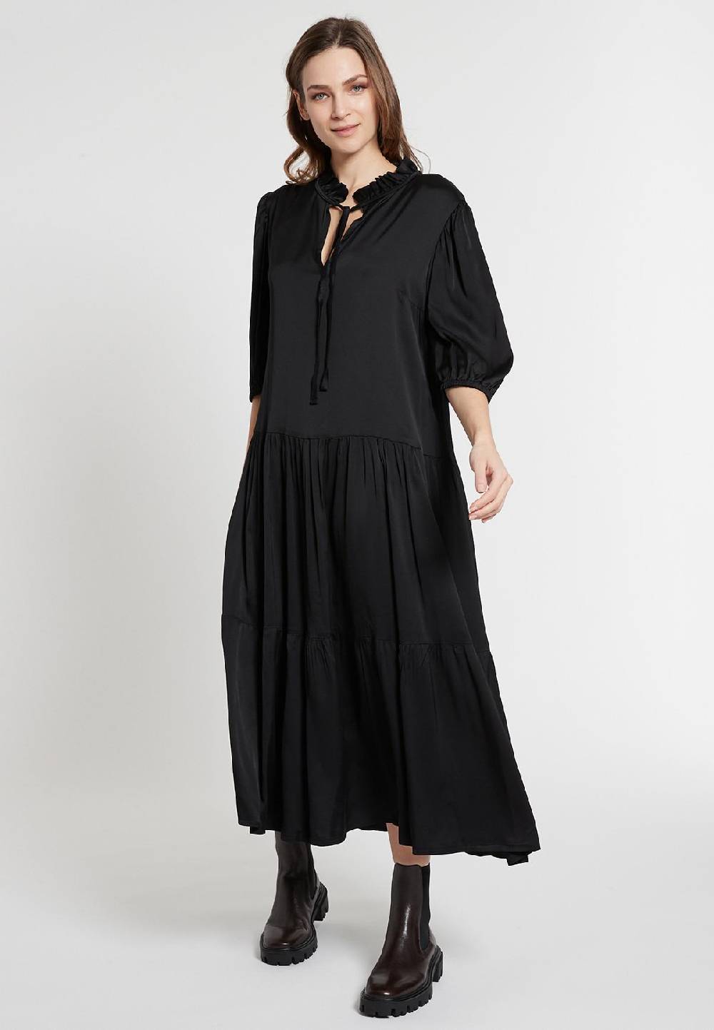 Ana Alcazar Midikleid Ekyma