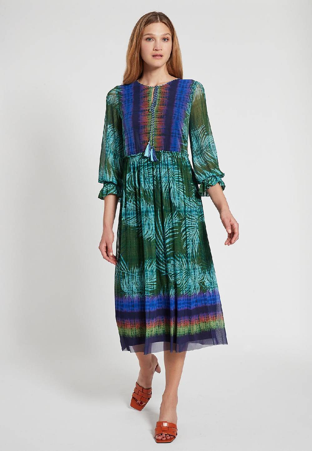 Ana Alcazar Midikleid Feply