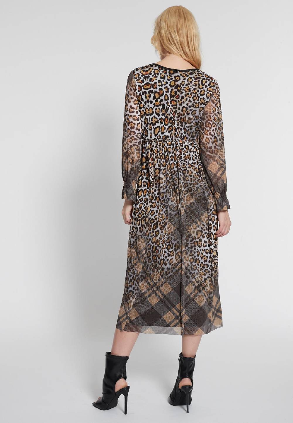 Ana Alcazar Midikleid Hilla