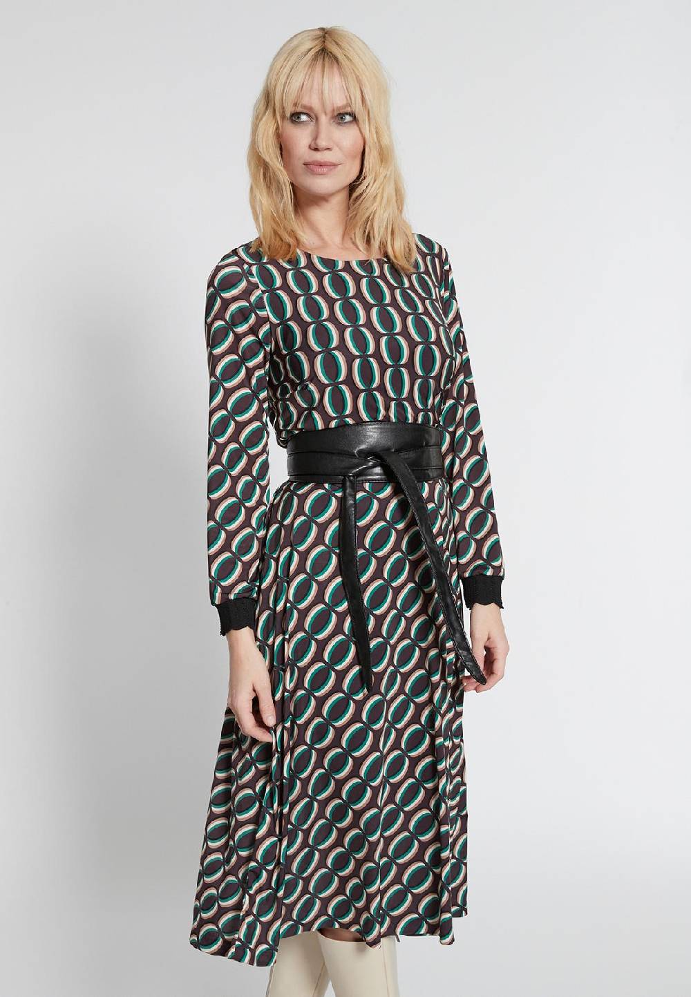 Ana Alcazar Midikleid Hiosa