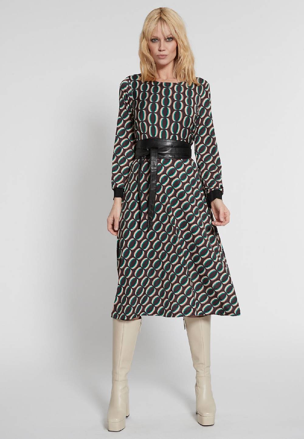 Ana Alcazar Midikleid Hiosa